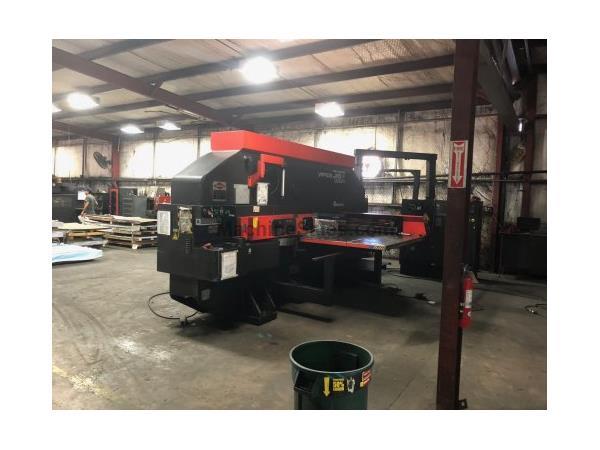 33 TON, AMADA, VIPROS 367 QUEEN, FANUC 18P, 58 STA.,2 A/I, 2001