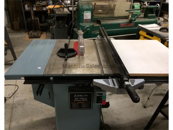 Delta 10&quot; Hybrid cabinet saw