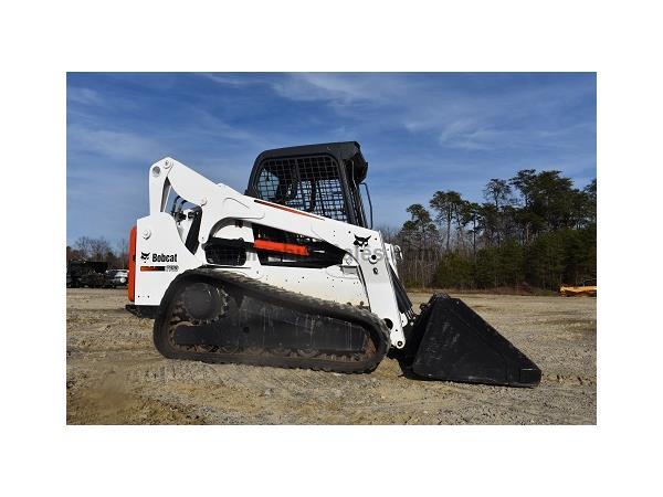 2014 BOBCAT T750 SKID STEER - E7067