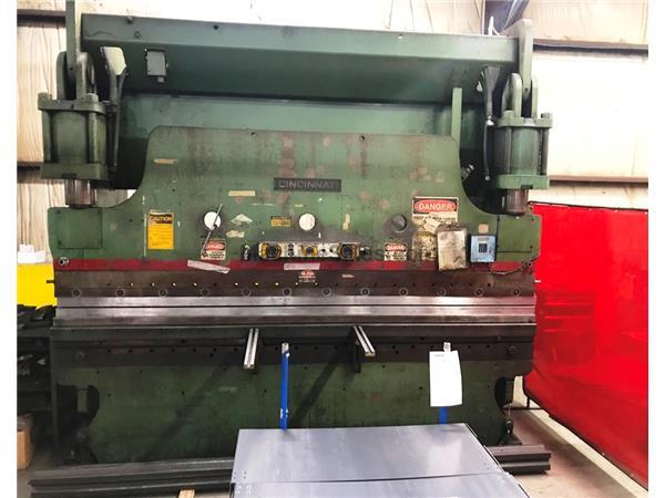 230 TON x 12' CINCINNATI 230CBx10 HYDRAULIC PRESS BRAKE 230 TON x 12' CINCINNATI 230CBx10 HYDRAULIC PRESS BRAKE
