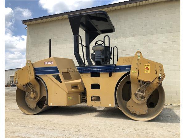 2007 CATERPILLAR CB534D ASPHALT ROLLER - E6944