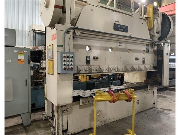 Cincinnati 300 Ton x 12' Mechanical Press Brake, Series 12 x 10 Cincinnati 300 Ton x 12' Mechanical Press Brake, Series 12 x 10
