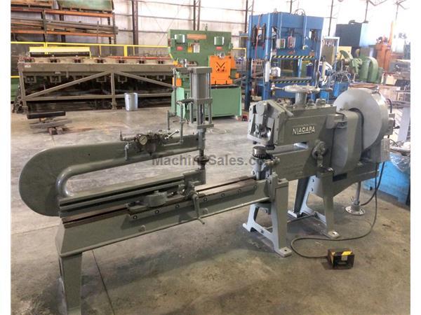 73" x 10 gauge Niagara 208-A Flanger, pneumatic clamping, foot pedal 73" x 10 gauge Niagara 208-A Flanger, pneumatic clamping, foot pedal