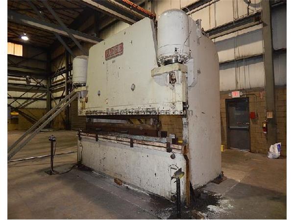 600 TON x 14′ PACIFIC HYDRAULIC PRESS BRAKE