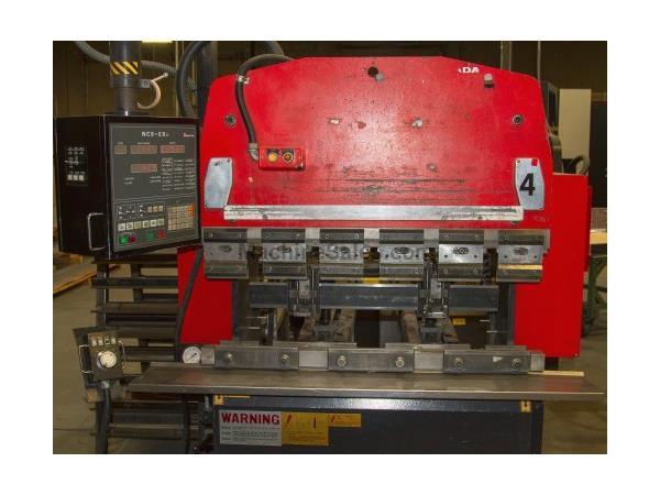 38.5 Ton, AMADA RG35S NC9EXII, MFG:1995