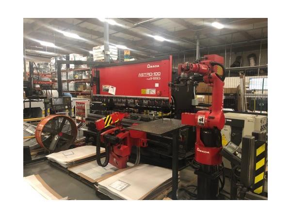 138 Ton Amada Astro 100MH Automated Bending Robot,FBDIII1253 MFG:2001