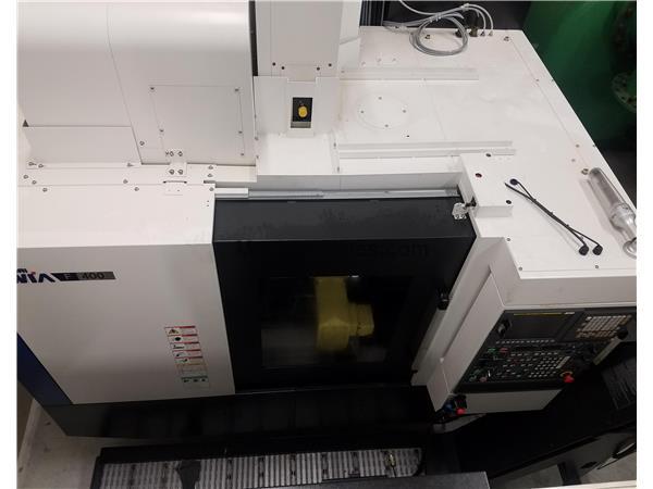 Hyundai Wia F400 3-axis twin 4th axis CNC Vertical Machining Center