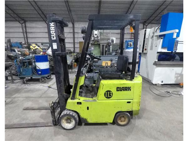 2,750 lb Clark #C500-30 LP Gas Forklift, Side Shift 2,750 lb Clark #C500-30 LP Gas Forklift, Side Shift