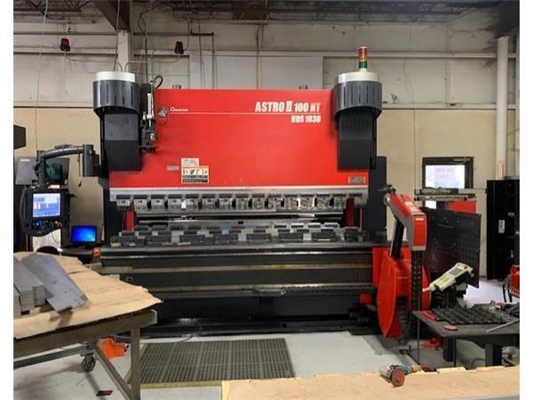 2011 Amada Astro II, HDS1030, 10' x 110 Ton CNC Press Brake with Robotic Bending Cell 2011 Amada Astro II, HDS1030, 10' x 110 Ton CNC Press Brake with Robotic Bending Cell
