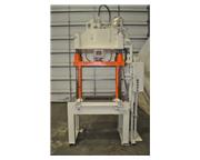 30 TON B & T 4 POST HYDRAULIC PRESS