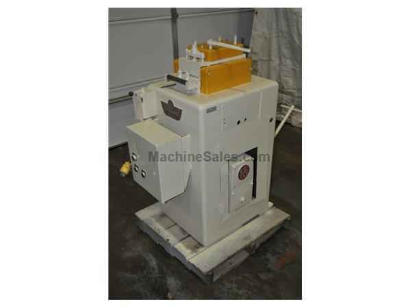 6" x .062" CWP 17 Roll Straightener 6" x .062" CWP 17 Roll Straightener