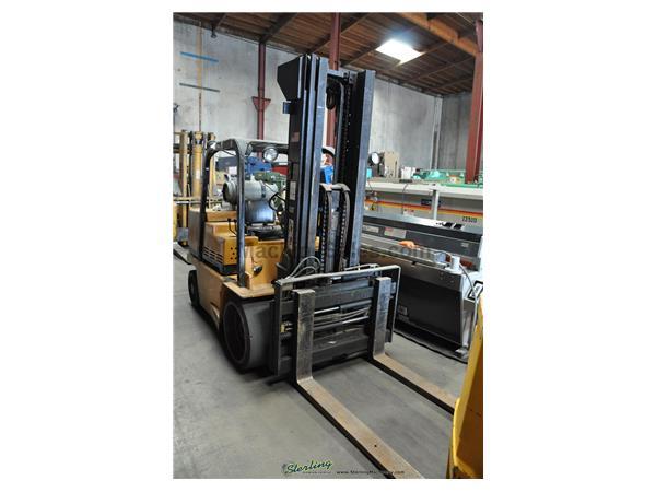 12500 lb. Caterpillar #T12D, 177" lift height, 51" carraige width, propane, trip 12500 lb. Caterpillar #T12D, 177" lift height, 51" carraige width, propane, trip