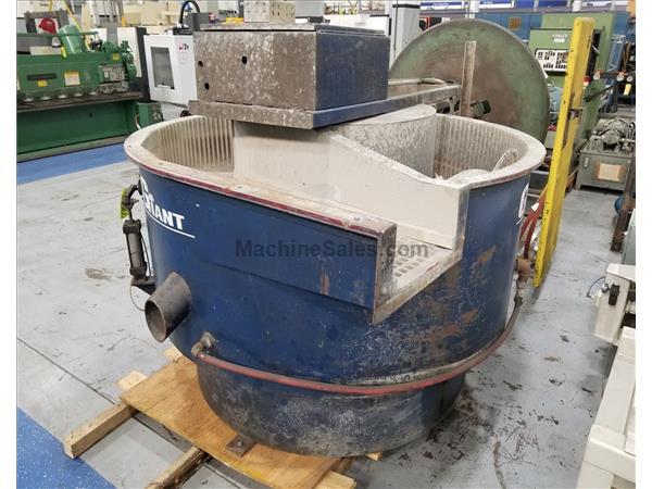 Giant GB-20 Internal Seperation Vibratory Finishing Bowl 20 Cu. Ft. 2005 Giant GB-20 Internal Seperation Vibratory Finishing Bowl 20 Cu. Ft. 2005