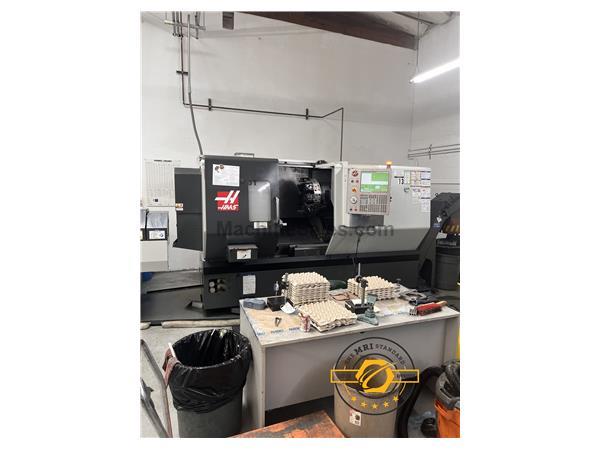 HAAS DS-30SSY , 20.75" SWING, 3 AXES, 10" Chk NEW: 2011 HAAS DS-30SSY , 20.75" SWING, 3 AXES, 10" Chk NEW: 2011