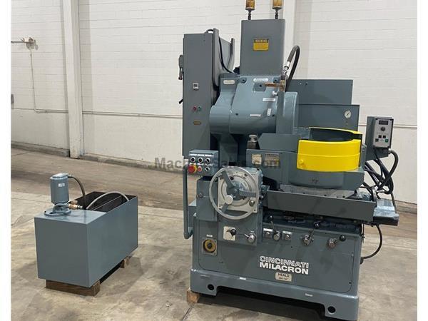 17", Cincinnati Milacron Heald 261, 1"x14"Whl, Wet Base, 10H 17", Cincinnati Milacron Heald 261, 1"x14"Whl, Wet Base, 10H