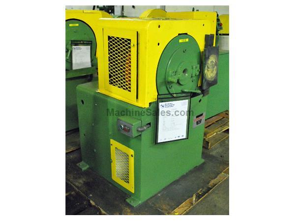 7/8", TORRINGTON MODEL 312, 2 DIE ROTARY SWAGER, 3/8" SOLIDS, W/C HEAD (12206) 7/8", TORRINGTON MODEL 312, 2 DIE ROTARY SWAGER, 3/8" SOLIDS, W/C HEAD (12206)