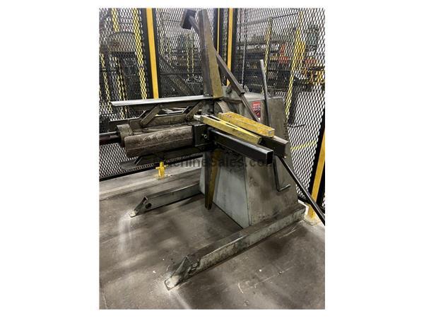 4000 LB X 24" VOGEL MOTORIZED UNCOILER 4000 LB X 24" VOGEL MOTORIZED UNCOILER