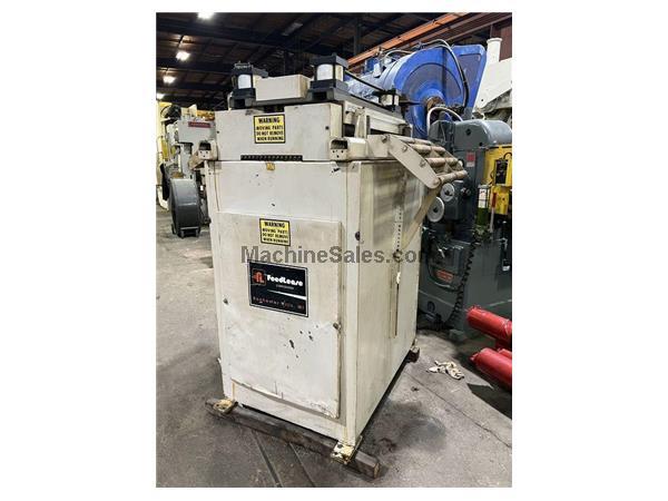 36" X .040" FEEDLEASE POWERED METAL STRAIGHTENER 36" X .040" FEEDLEASE POWERED METAL STRAIGHTENER