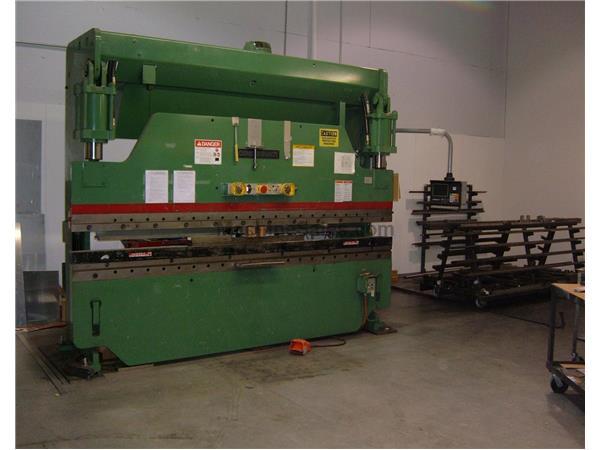 1995 Cincinnati CB135, 12' x 135 Ton CNC Hydraulic Press Brake