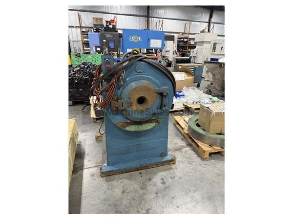 2-1/4" FENN MODEL 4-1/2F LONG 2 DIE SWAGING MACHINE (14504)