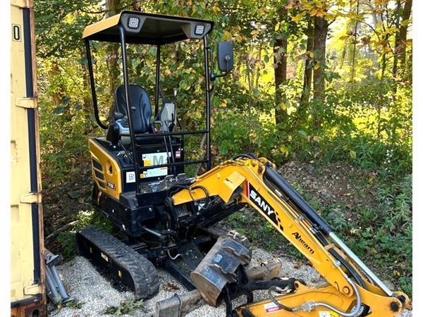 2022 Sany SY16C Mini Excavator RTR# 5103616-01